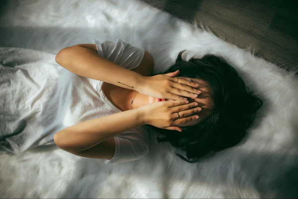 woman_in_pain_600x600